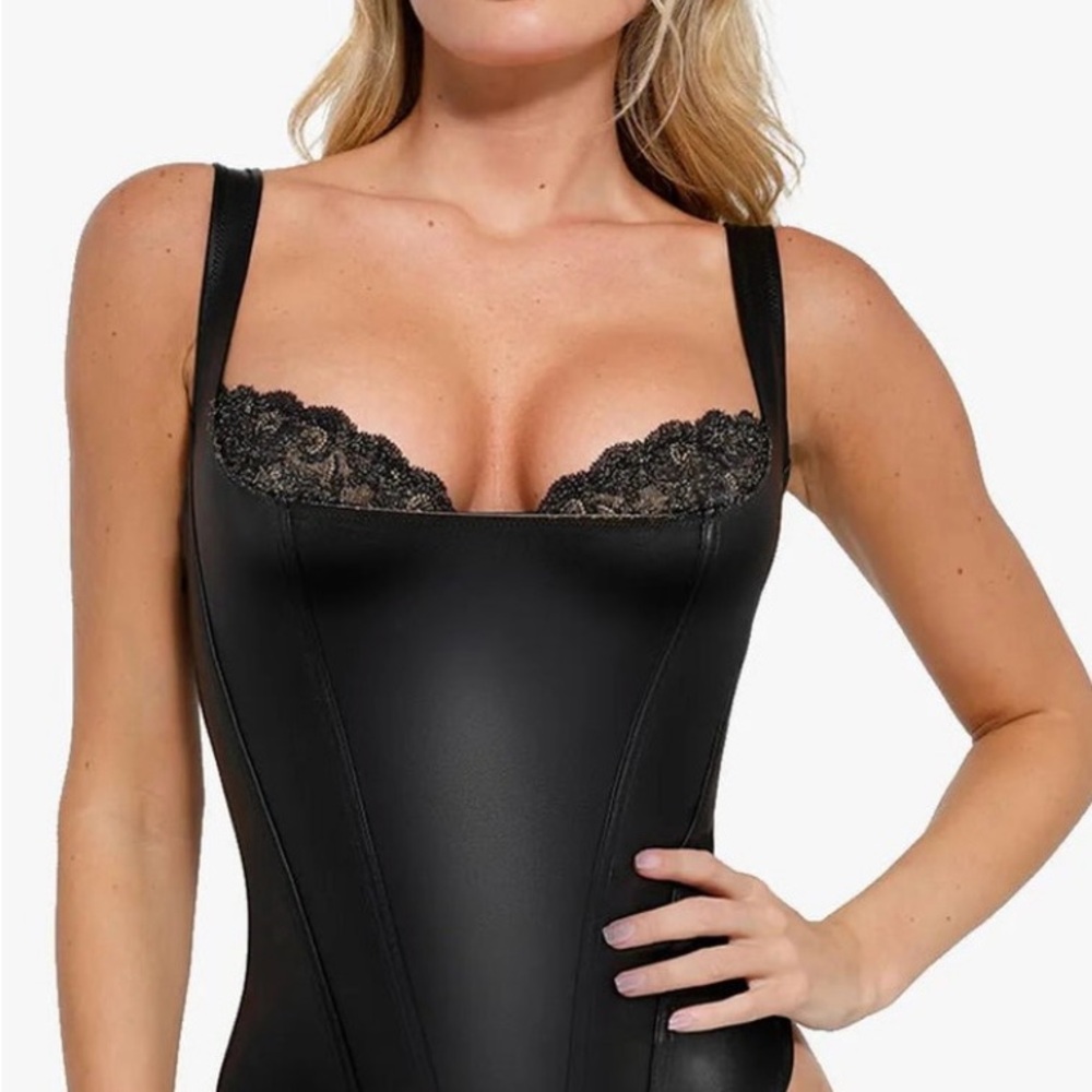 Shapewear  Lace Balconette Sculpting